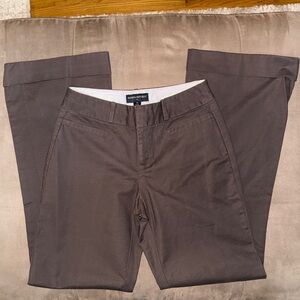 Banana Republic Low to Mid Rise Brown Chinos 2R